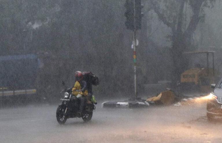 राजस्थान के कई हिस्सों में जमकर बरसे इन्द्रदेव: मौसम हुआ खुशनुमा, आज यहां हो सकती है बारिश